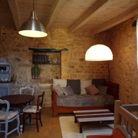 House La Biscuiterie * Puy-lʼÉvêque