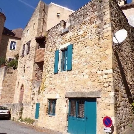 House La Biscuiterie Puy-lʼÉvêque